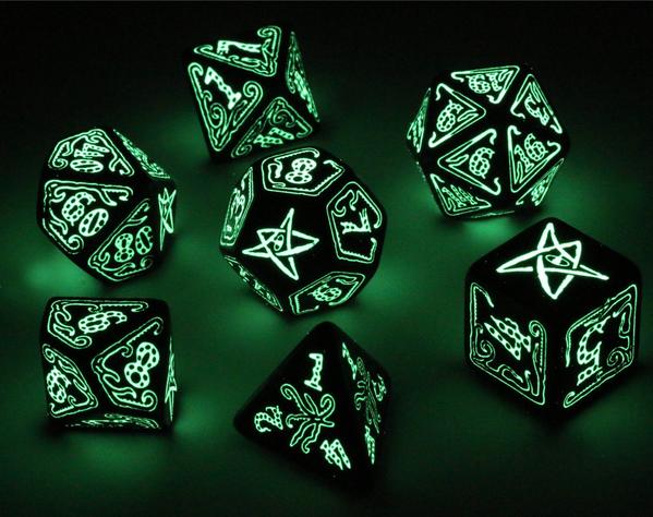 Cthulhu Würfelset (Glow in the Dark auf Schwarz)   1W4   1W6   1W8   2W10   1W12   1W20   2W10